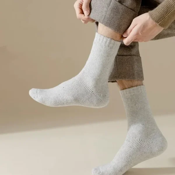chaussettes en laine mérinos gris clair