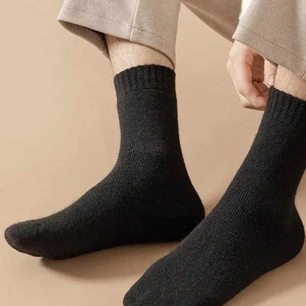 chaussettes en laine mérinos noires