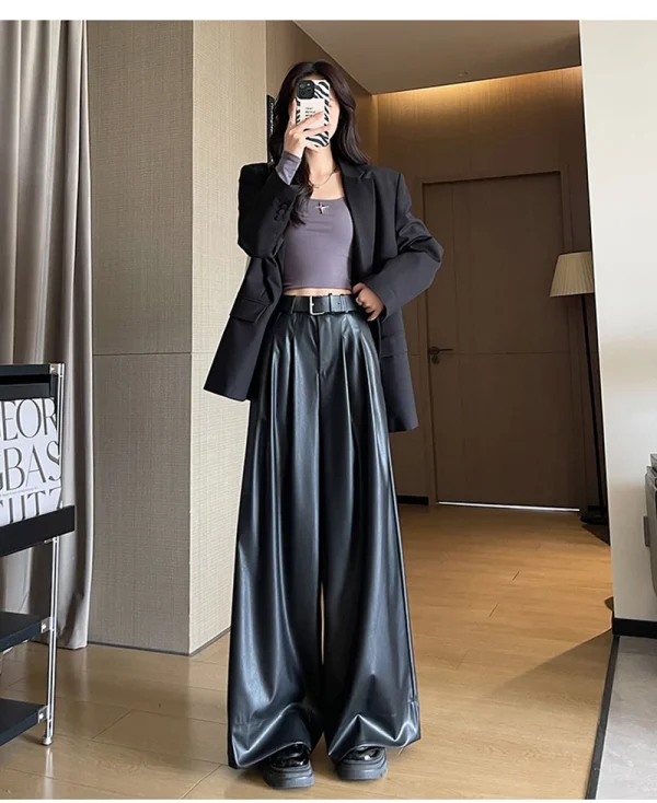 pantalon chic en simili cuir noir