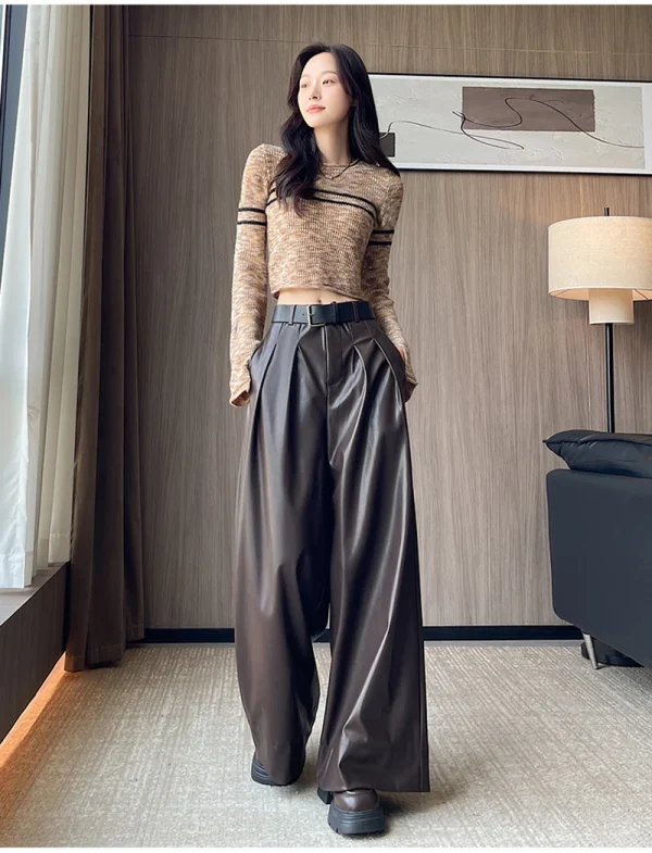 pantalon chic en simili cuir marron